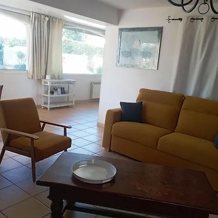 Rdc Villa Jardin Et Terrasse Agde