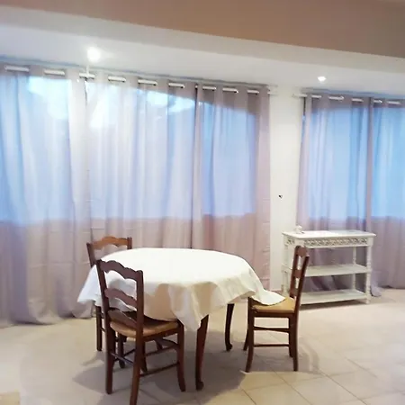 Rdc Villa Jardin Et Terrasse Agde